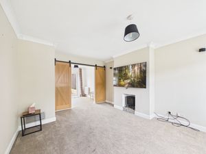 Lounge- click for photo gallery